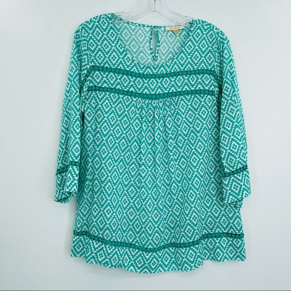 Stitch fix Skies are blue printed eyelet tunic geometric print